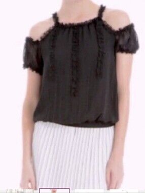 Max StidioMax  Ruffle-Trim Cold-Shoulder Blouse
